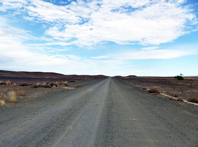 Frenchmen on the Moon: Encounters with Klipvis in the Tanqua Karoo